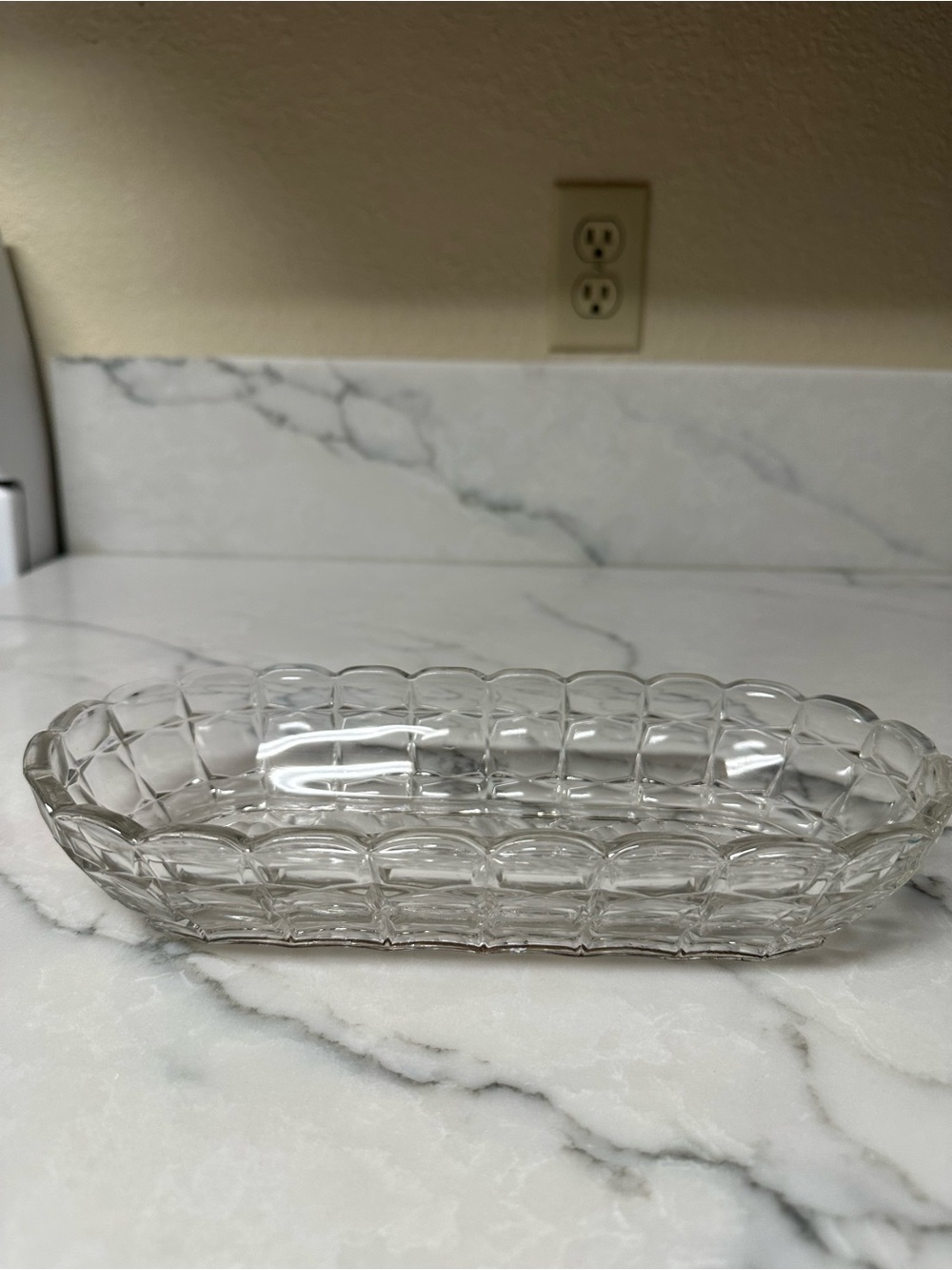 Vtg Indiana Glass Constellation Oval Clear Relish Celery Dish Grape Design MCM